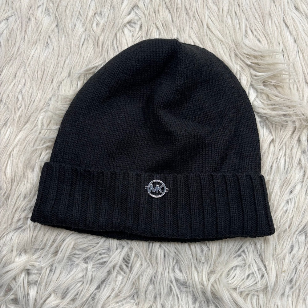MICHAEL Michael Kors Women's OS Black Knit Beanie‎ Hat Logo Hardwear